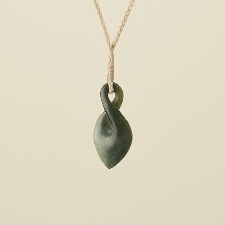 Pikorua Kawakawa Inanga Small Pounamu Pendant