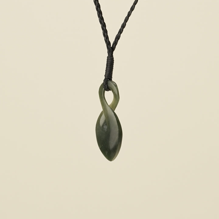 Pikorua Kawakawa Inanga Small Pounamu Pendant