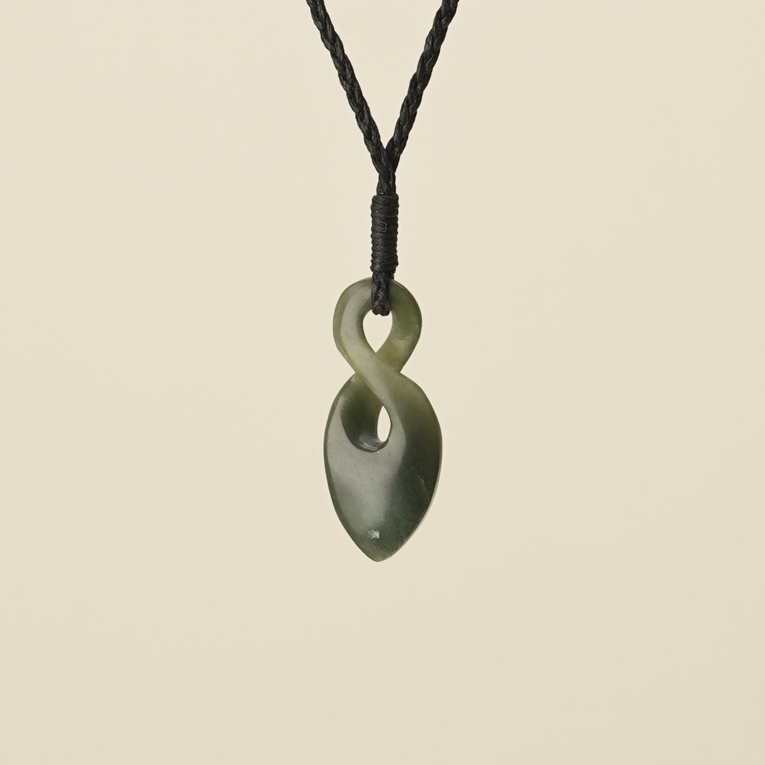 Pikorua Kawakawa Inanga Small Pounamu Pendant