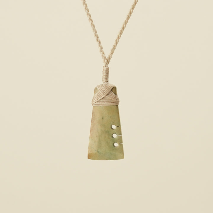 Notched Toki Raukaraka Matte XS Pounamu, Tan Binding