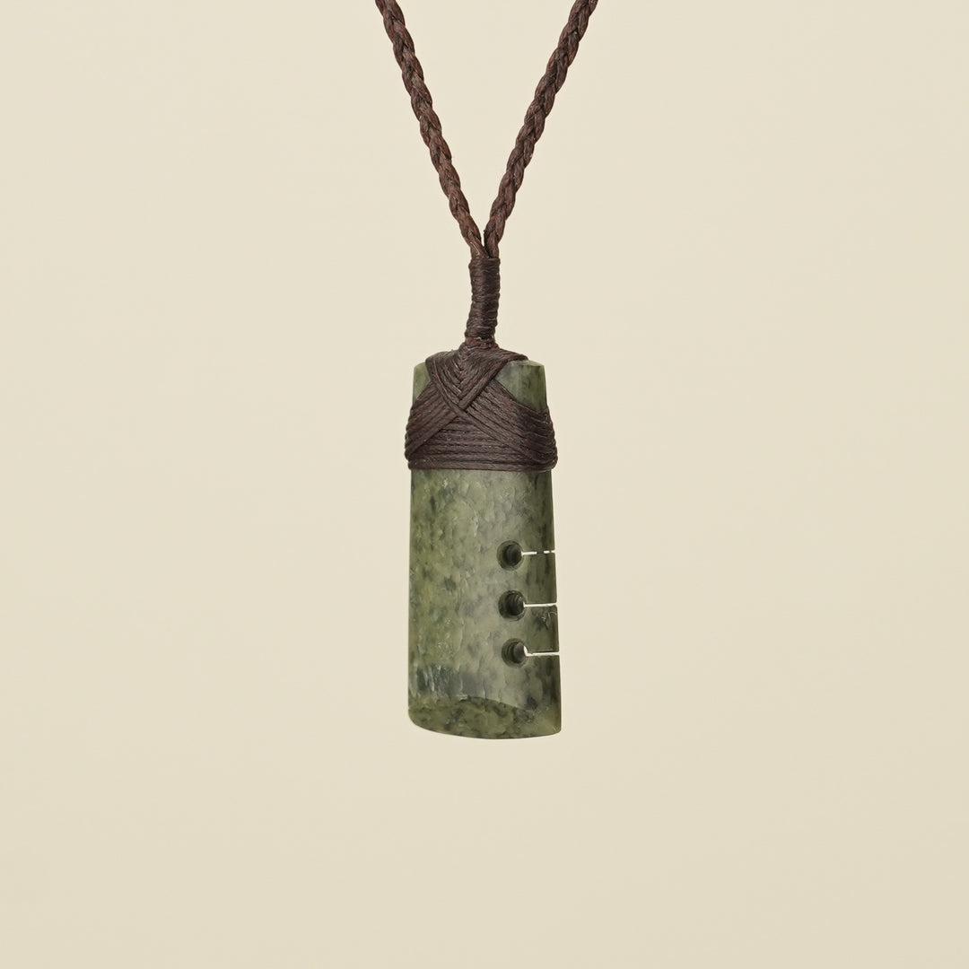 Notched Toki Kawakawa Raukaraka Small Pounamu Pendant