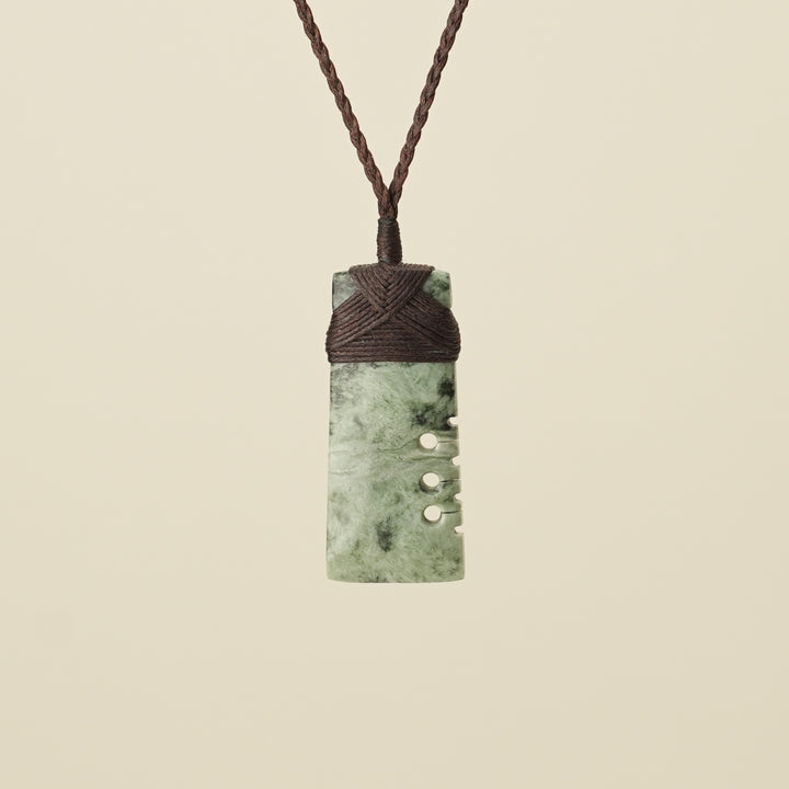 Notched Toki Inanga Matte Medium Pounamu, Brown Binding