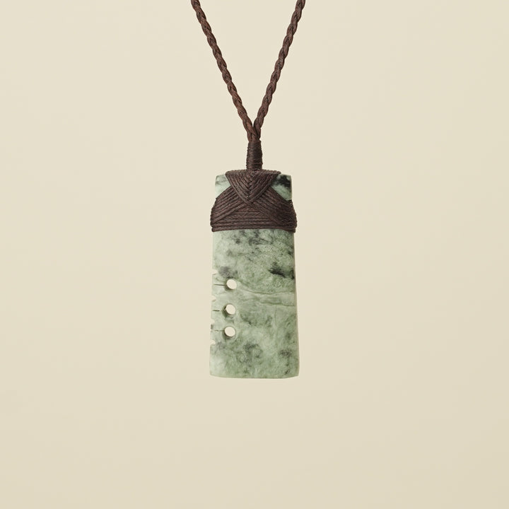 Notched Toki Inanga Matte Medium Pounamu, Brown Binding