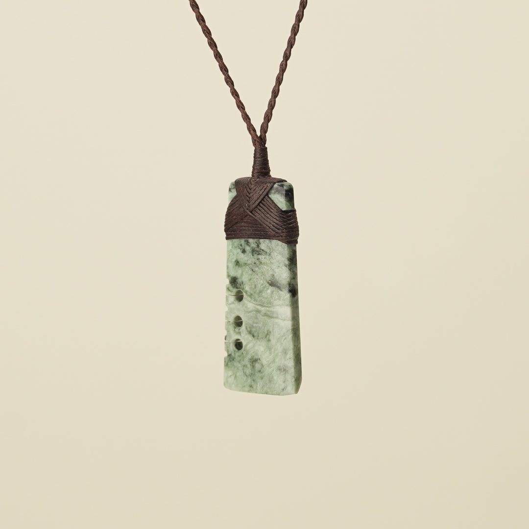 Notched Toki Inanga Matte Medium Pounamu, Brown Binding