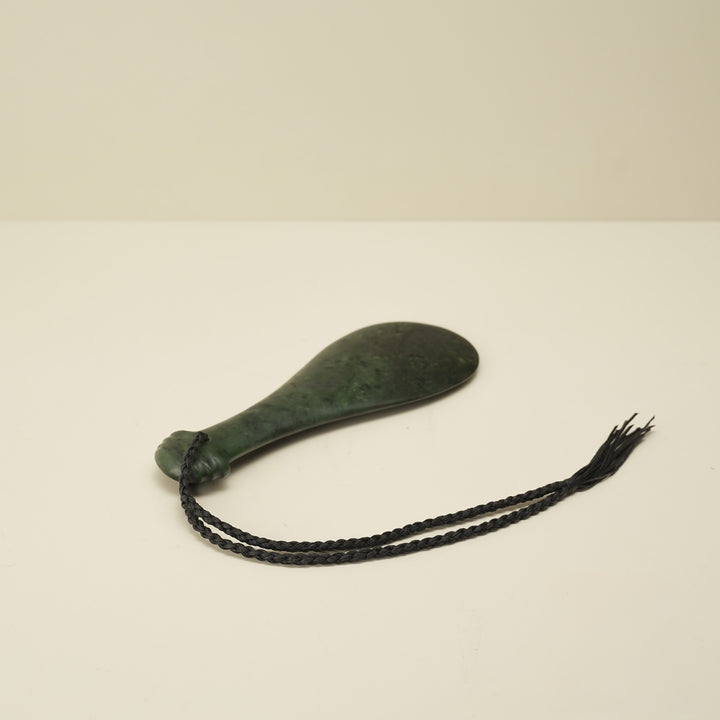 Mere Greenstone Medium Sculpture Kawakawa & Kauri Base