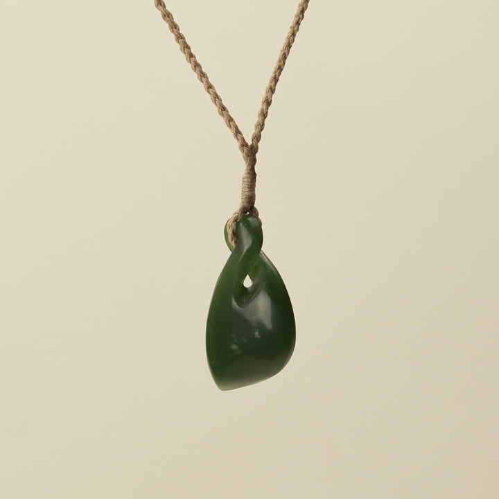 Pikorua Pounamu Kahurangi Medium Pendant
