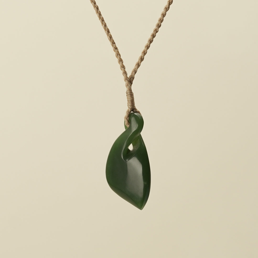 Pikorua Pounamu Kahurangi Medium Pendant