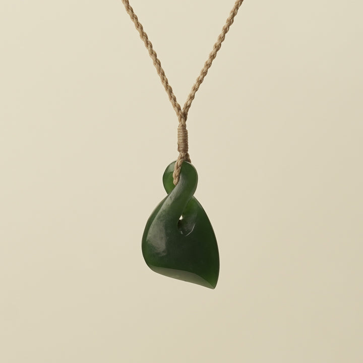Pikorua Pounamu Kahurangi Medium Pendant