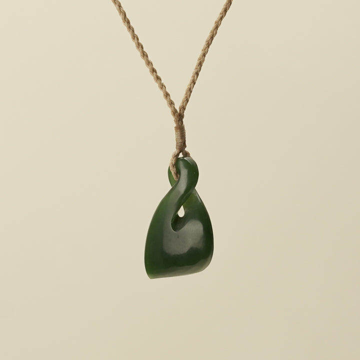 Pikorua Pounamu Kahurangi Medium Pendant