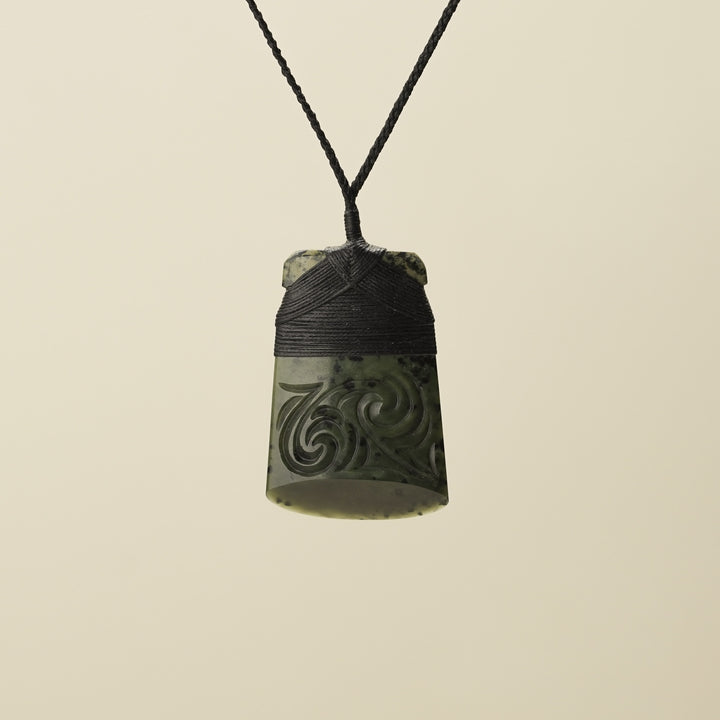Toki Whakarei Carved Large Kōkopu Pounamu Pendant