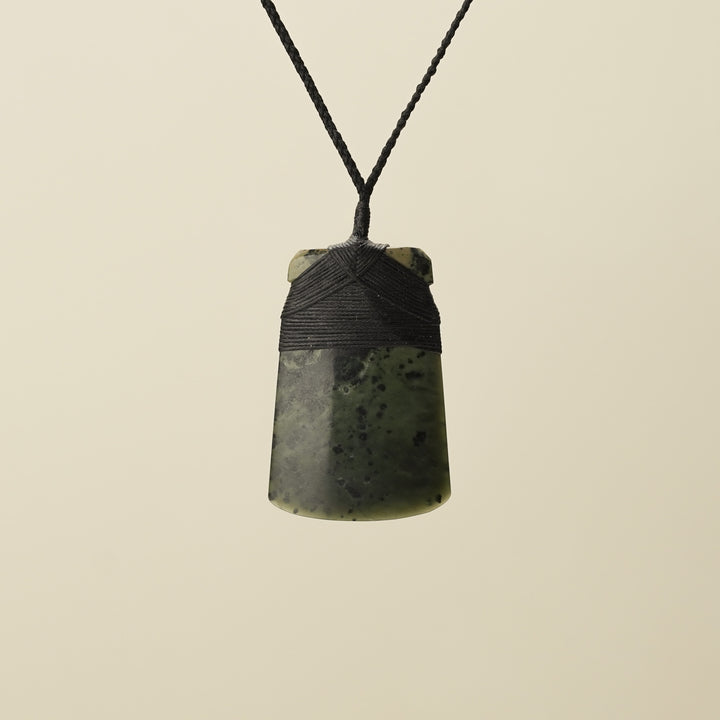 Toki Whakarei Carved Large Kōkopu Pounamu Pendant