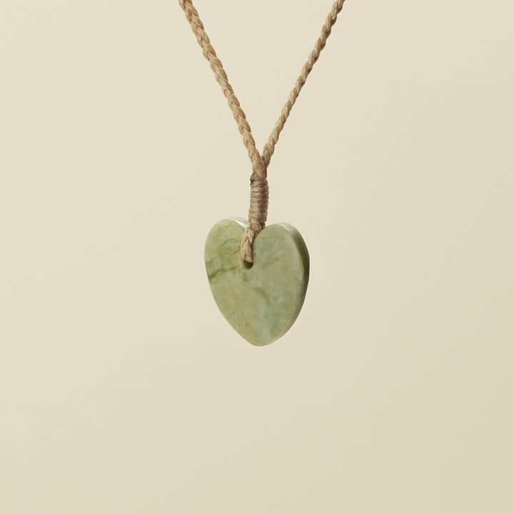 Manawa Raukaraka XS Pounamu Pendant, Tan Binding