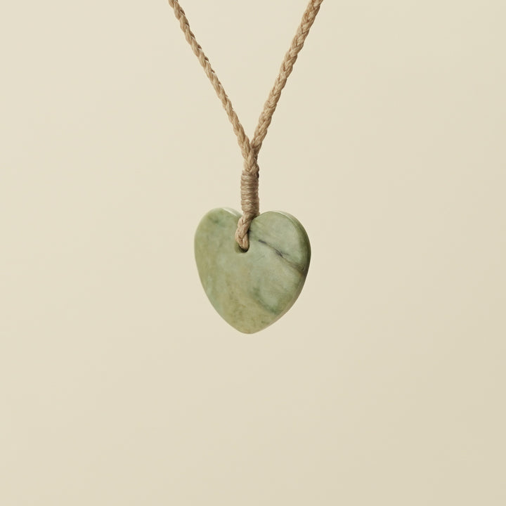 Manawa Raukaraka XS Pounamu Pendant, Tan Binding