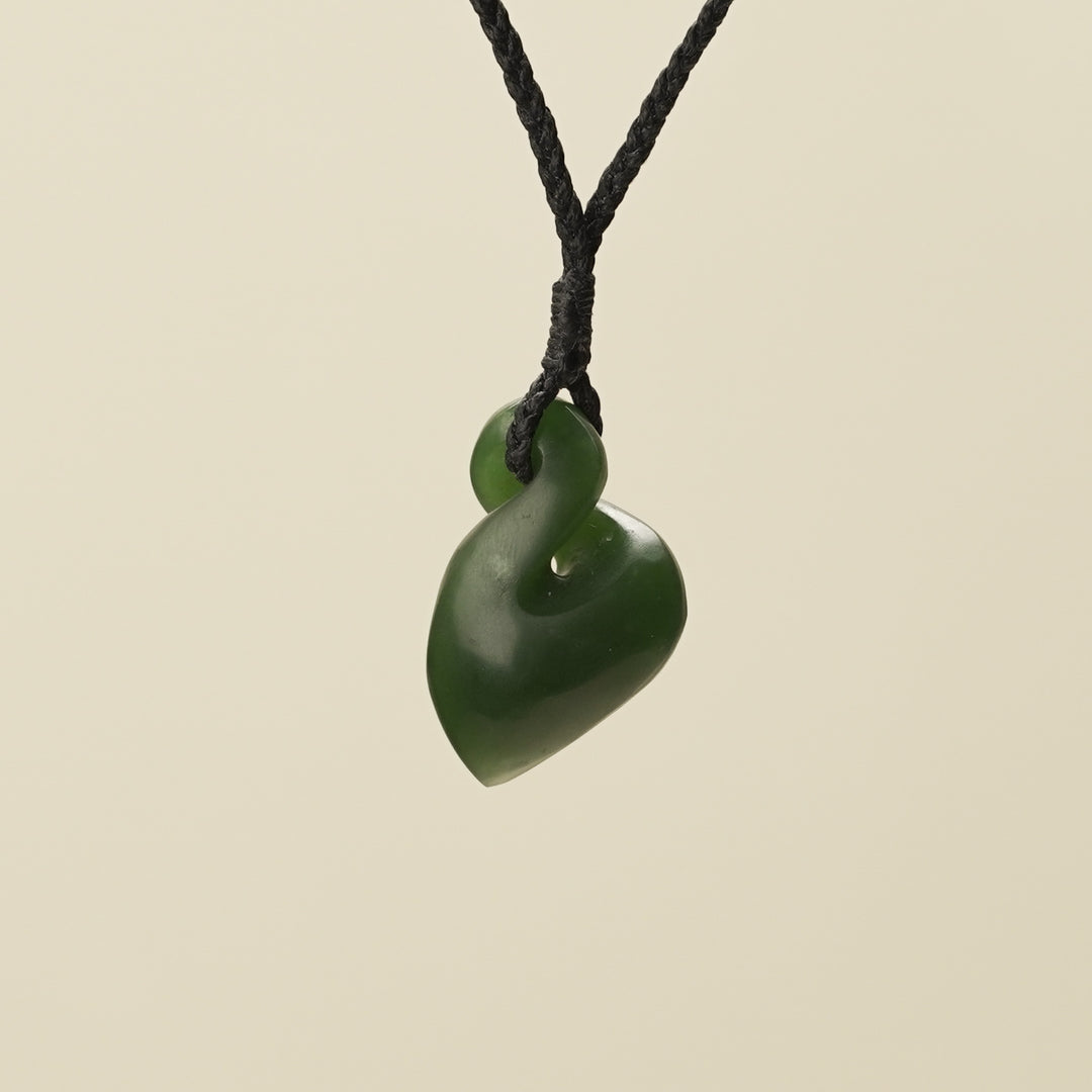 Pikorua Pounamu Kahurangi Small Pendant