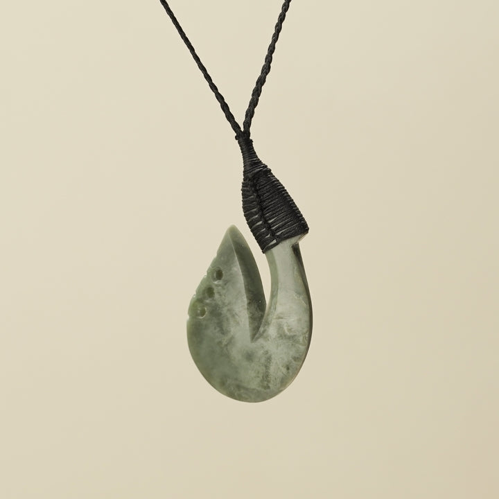 Notched Hei Matau Inanga Medium Pendant, Black Binding