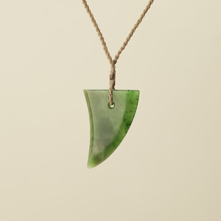 Niho Medium Kahurangi Pounamu Pendant, Tan Binding