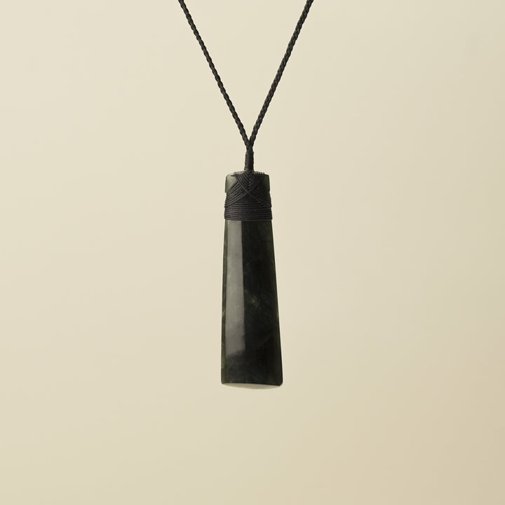 Toki Kawakawa Polished Pounamu Large Black Binding