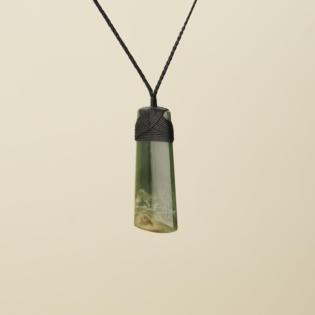 Toki Kahurangi Raukaraka Polished Pounamu Large, Black Binding