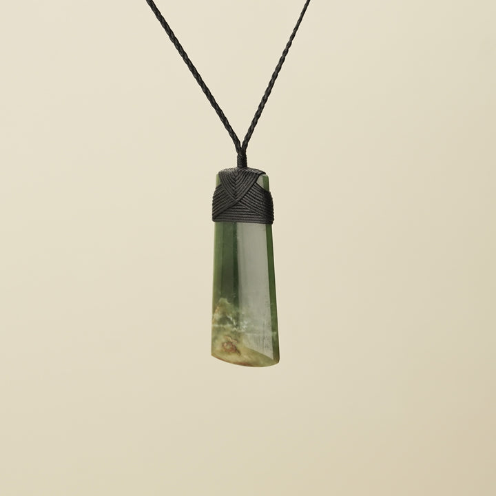 Toki Kahurangi Raukaraka Polished Pounamu Large, Black Binding