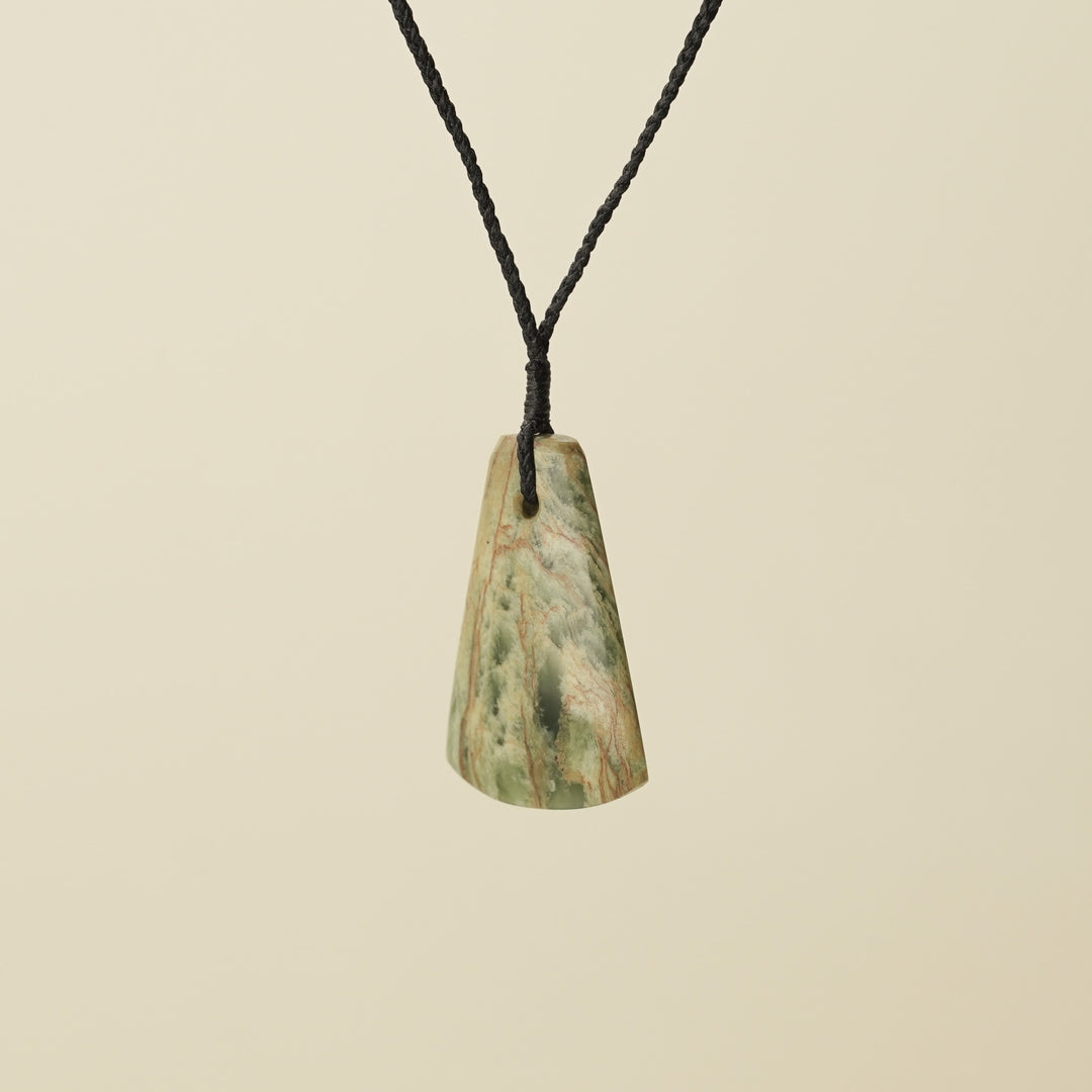 Toki Raukaraka Matte Medium Pounamu, Black Binding