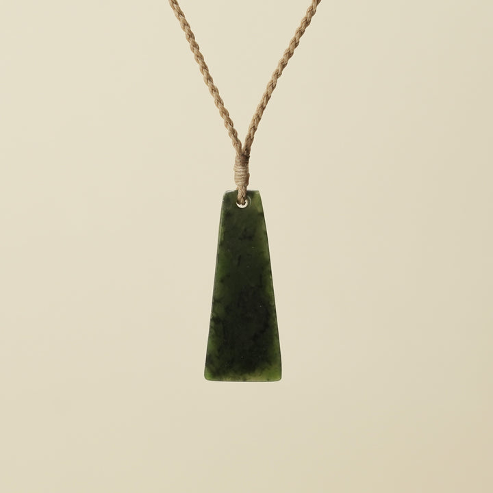 Toki Kawakawa Medium Pounamu, Tan Binding
