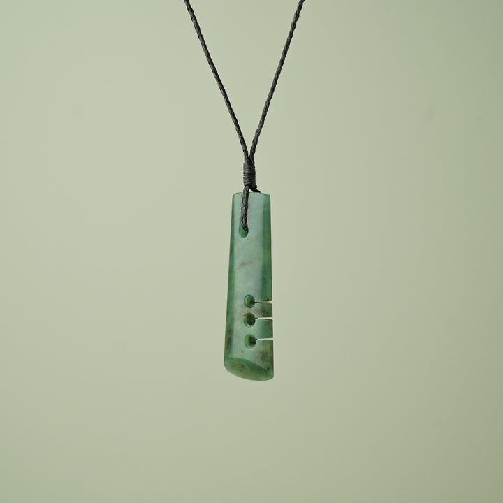 Medium Kawakawa Pounamu Notched Toki Pendant, Black Binding