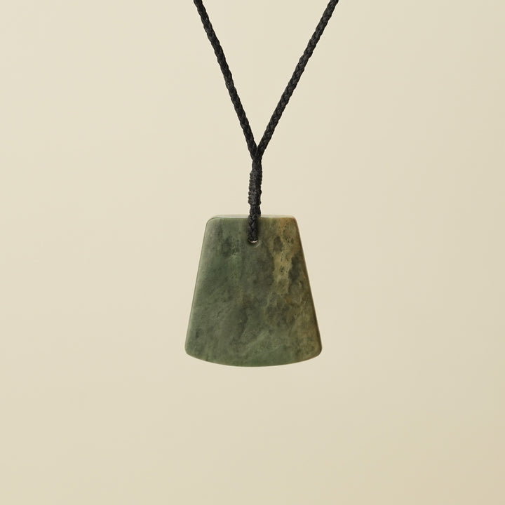 Toki Inanga Medium Pounamu, Black Binding
