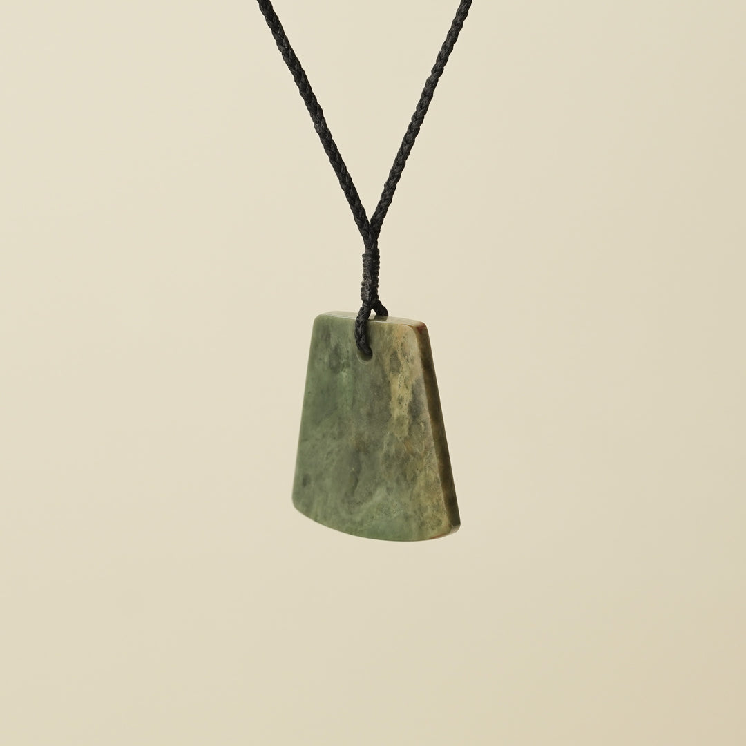 Toki Inanga Medium Pounamu, Black Binding