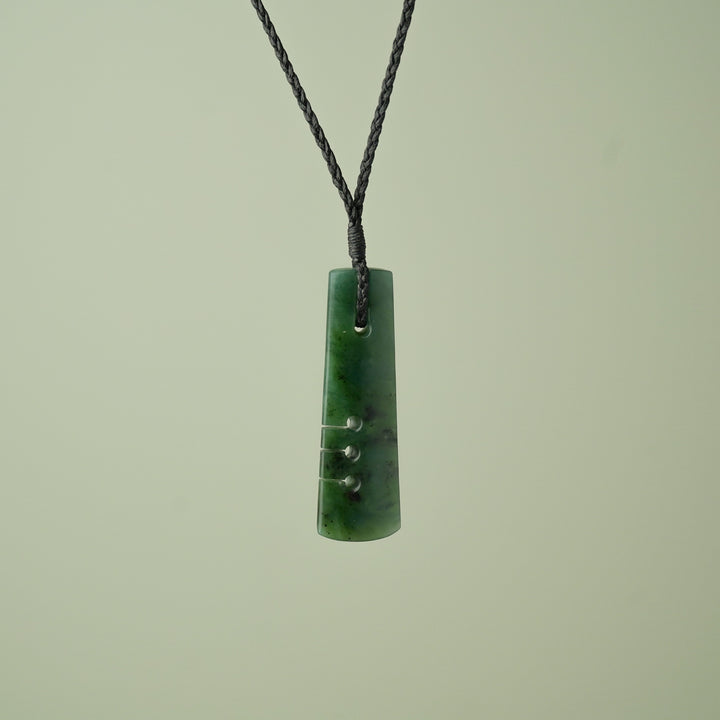 Medium Kawakawa Pounamu Notched Toki Pendant, Black Binding