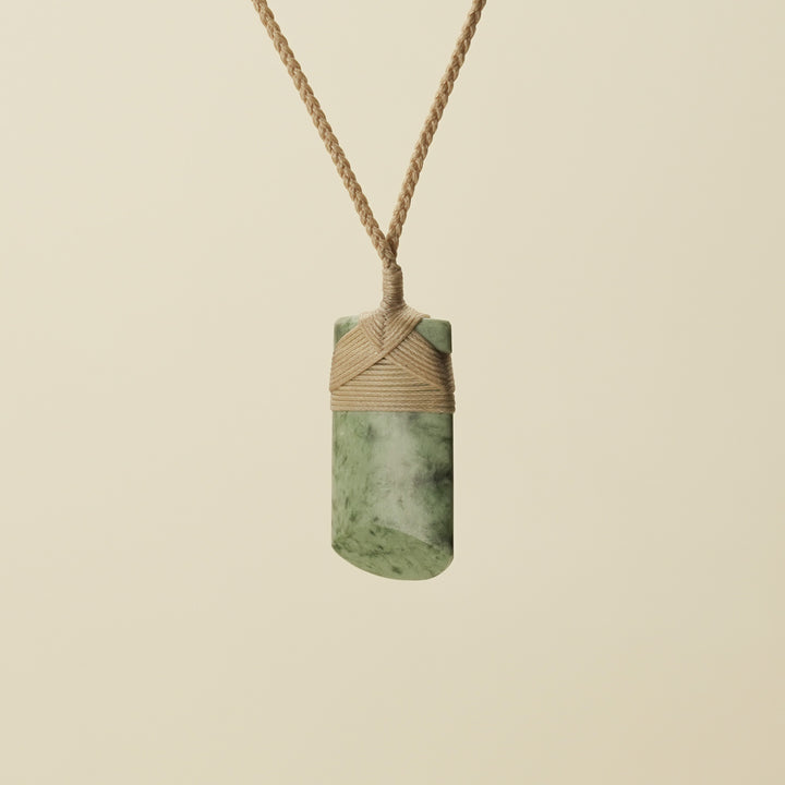 Toki Inanga Medium Pounamu, Tan Binding