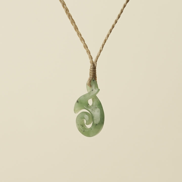Pikorua Pikopiko Small Greenstone Pendant
