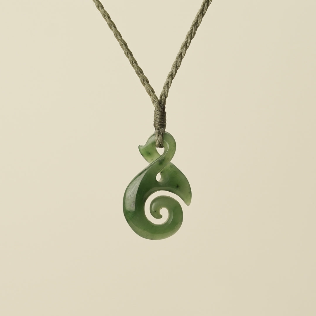 Pikorua Pikopiko Small Greenstone Pendant