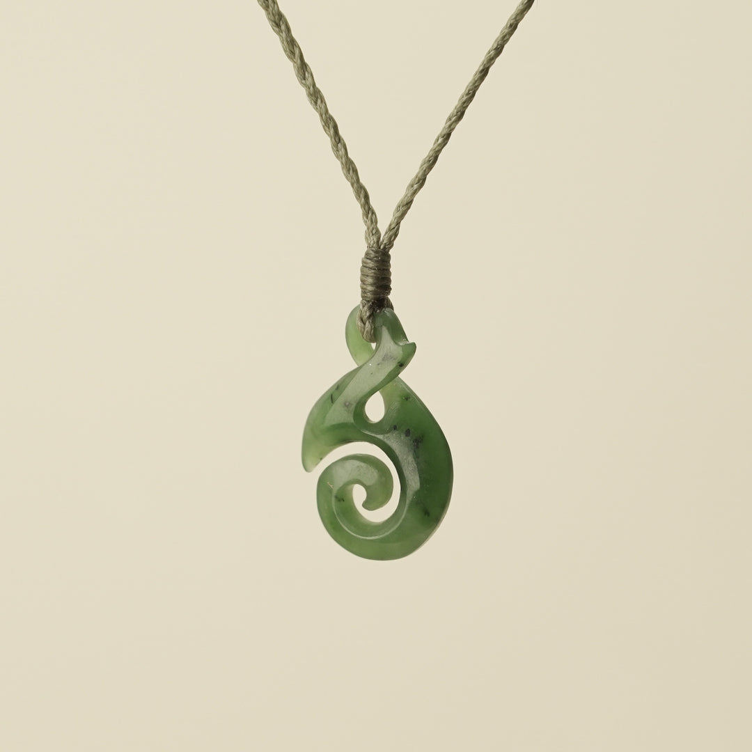 Pikorua Pikopiko Small Greenstone Pendant