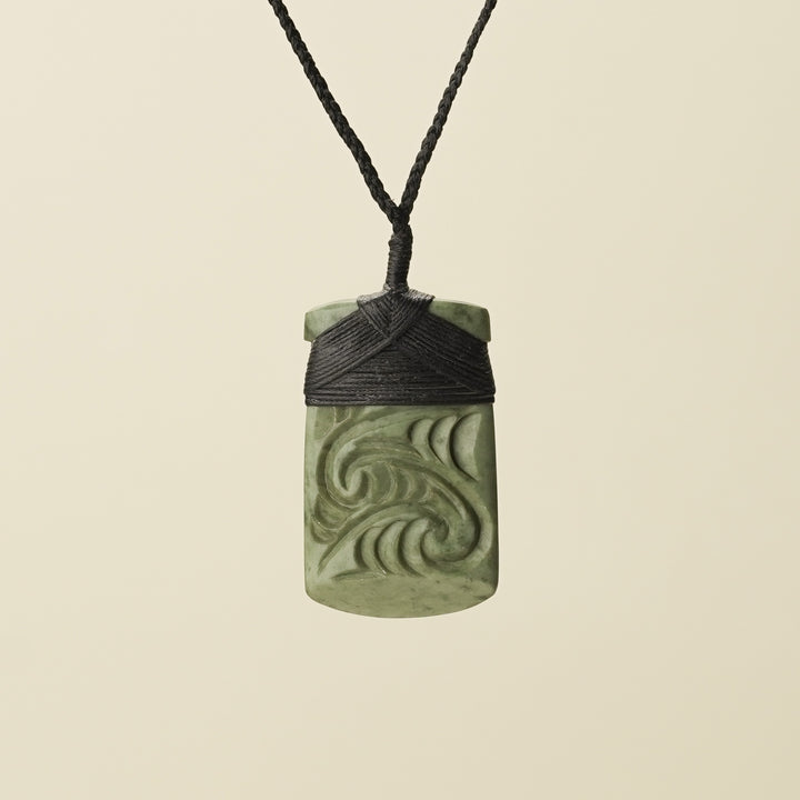 Toki Whakarei Carved Medium Inanga Pounamu Pendant