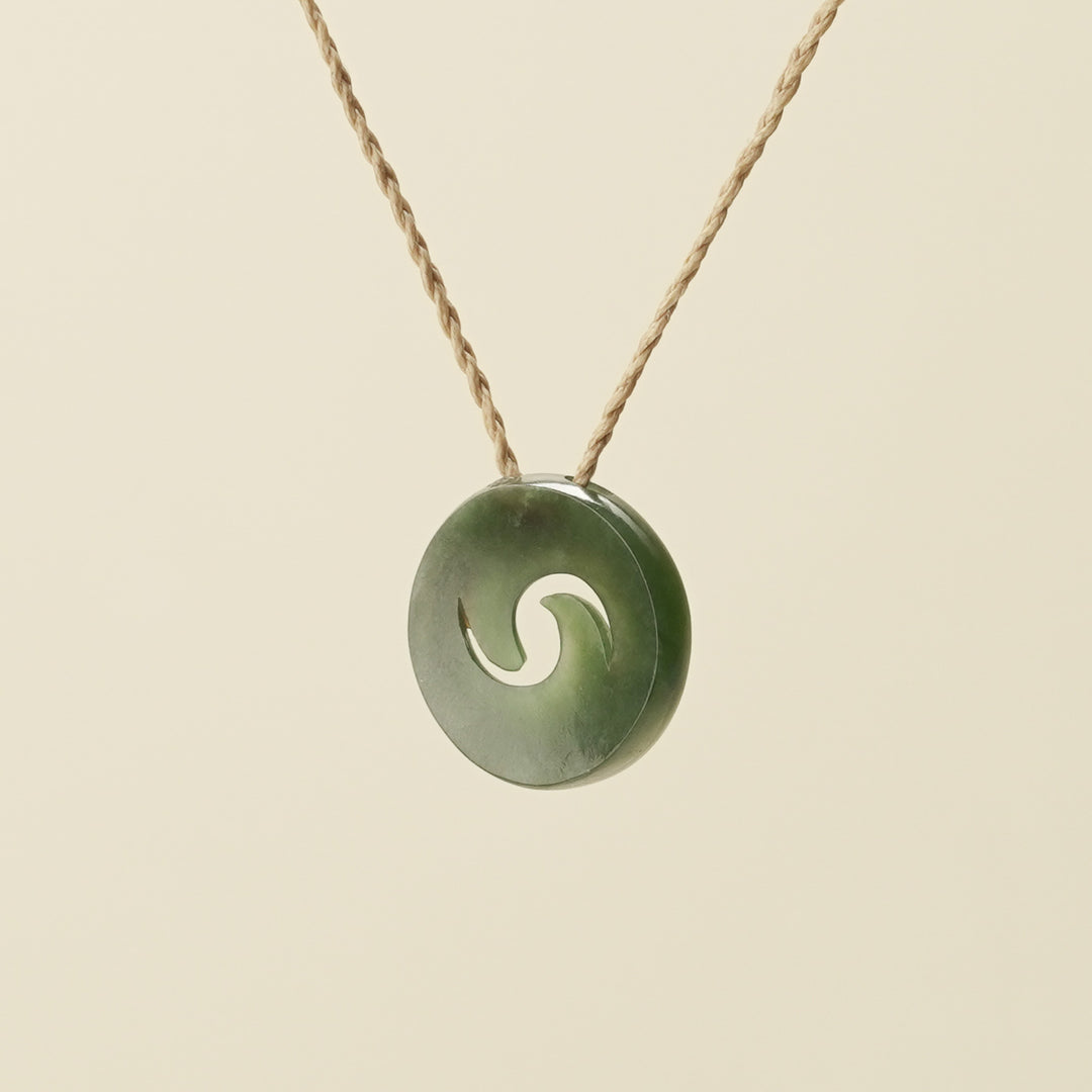 Koru Kawakawa Pounamu Pendant, Tan Binding