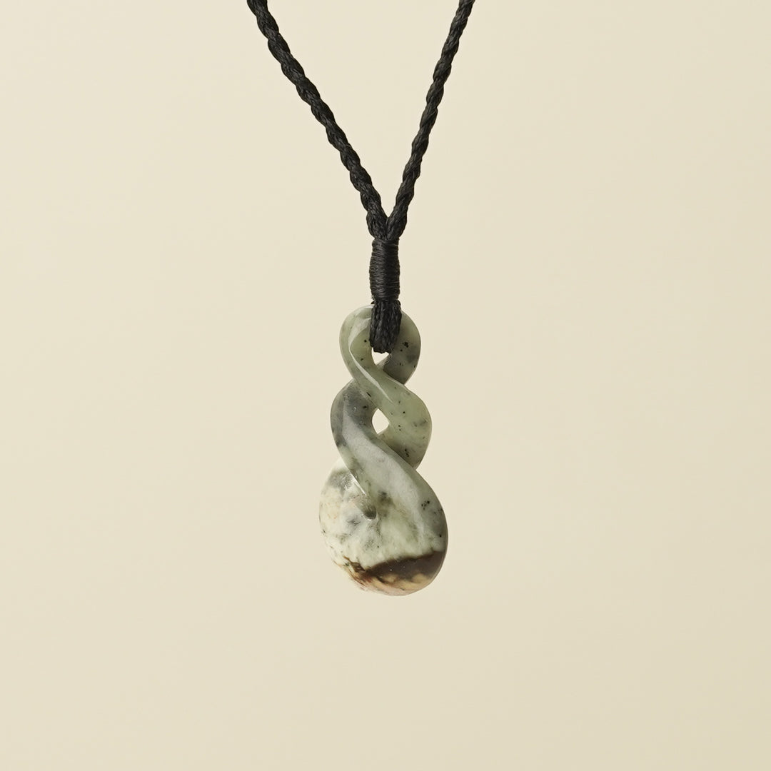 Kōkopu Pikorua Pounamu Medium Pendant