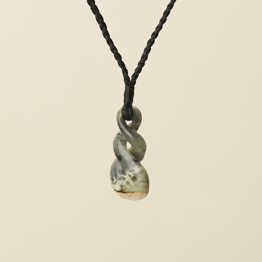 Kōkopu Pikorua Pounamu Medium Pendant