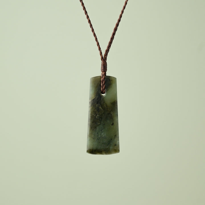 Medium Kokopu Pounamu Toki Pendant, Brown Binding