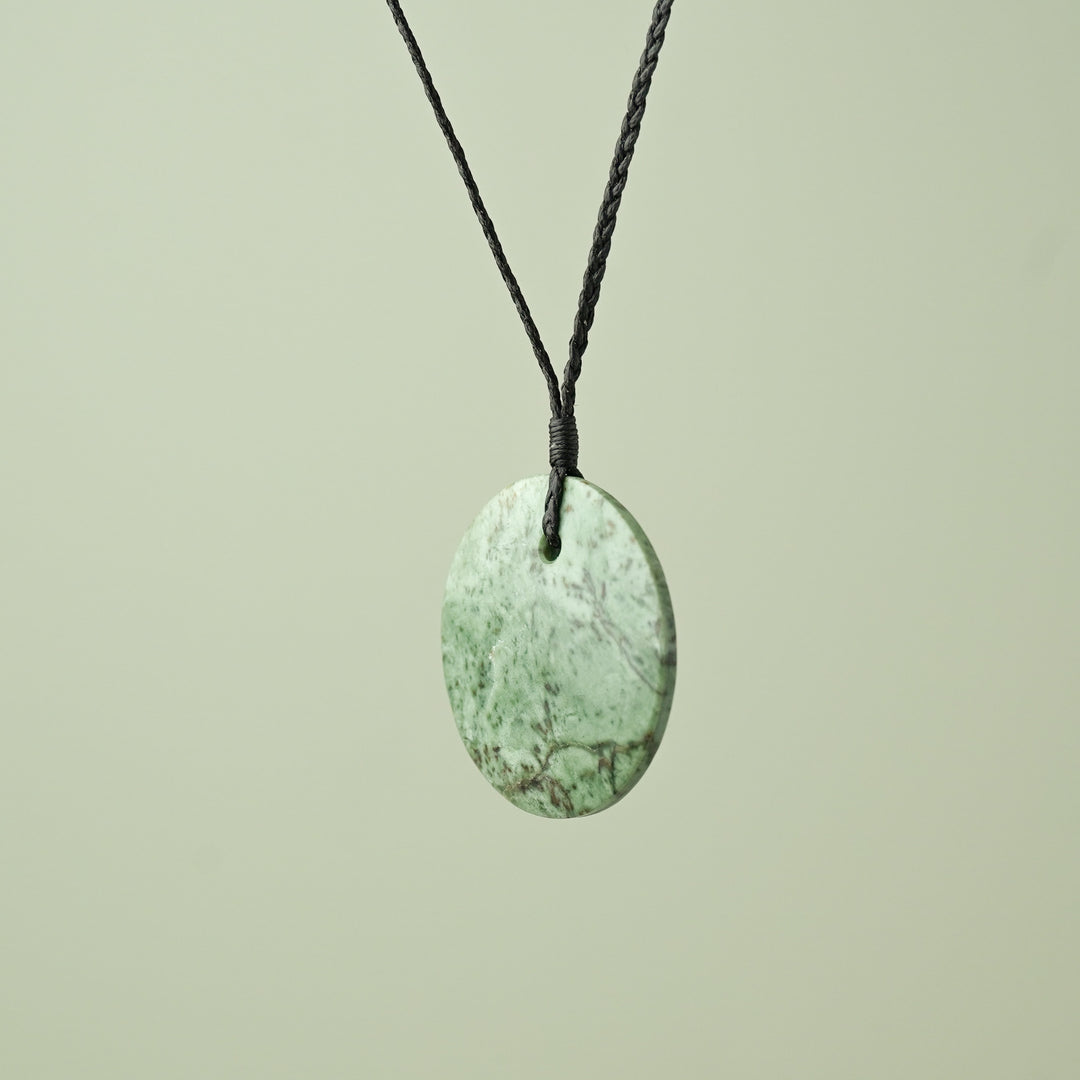 Medium Kōkopu Pounamu Porowhita, Black Binding