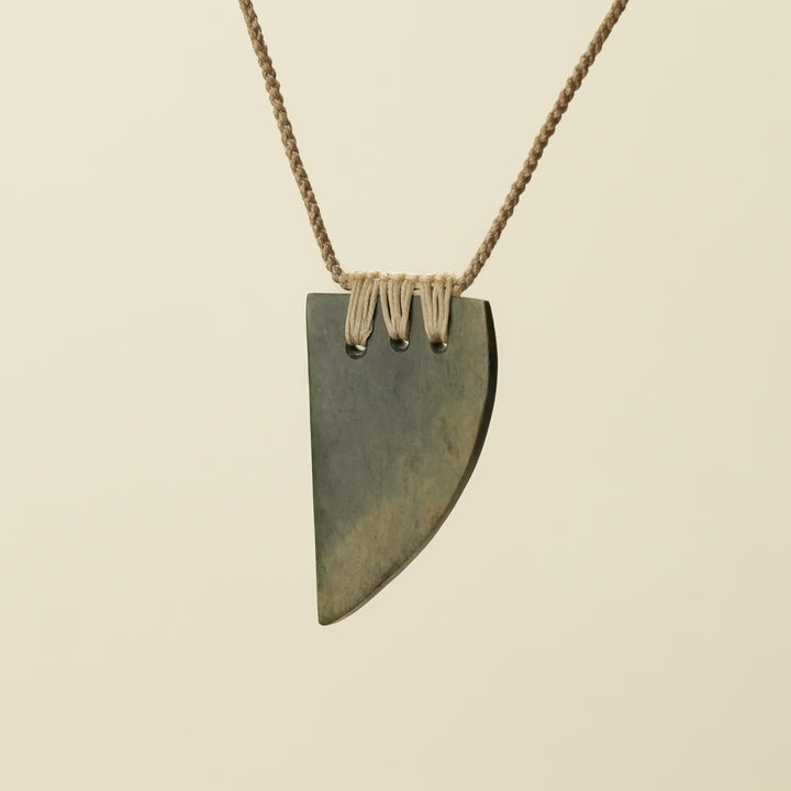 Niho Tooth Raukaraka Pounamu Medium Pendant, Tan Binding