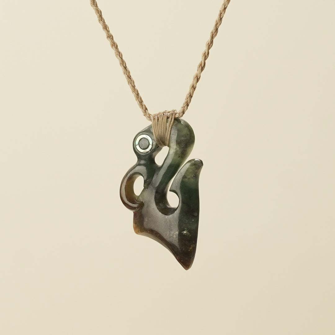 Manaia Medium Totoweka Pounamu Pendant