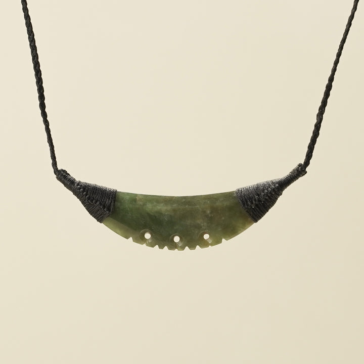 Notched Kōuma Breastplate Kawakawa Pounamu Small Pendant