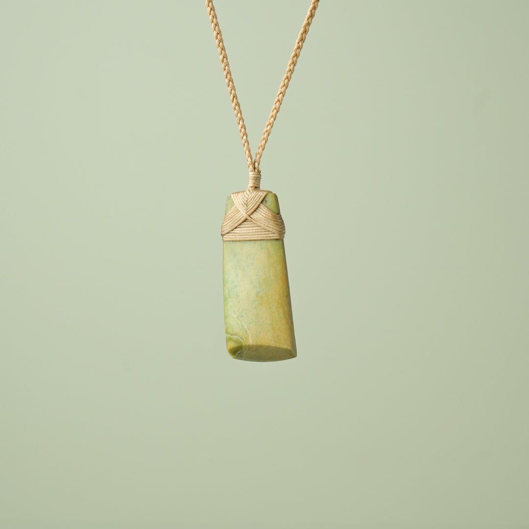 Medium Raukaraka Pounamu Toki Pendant