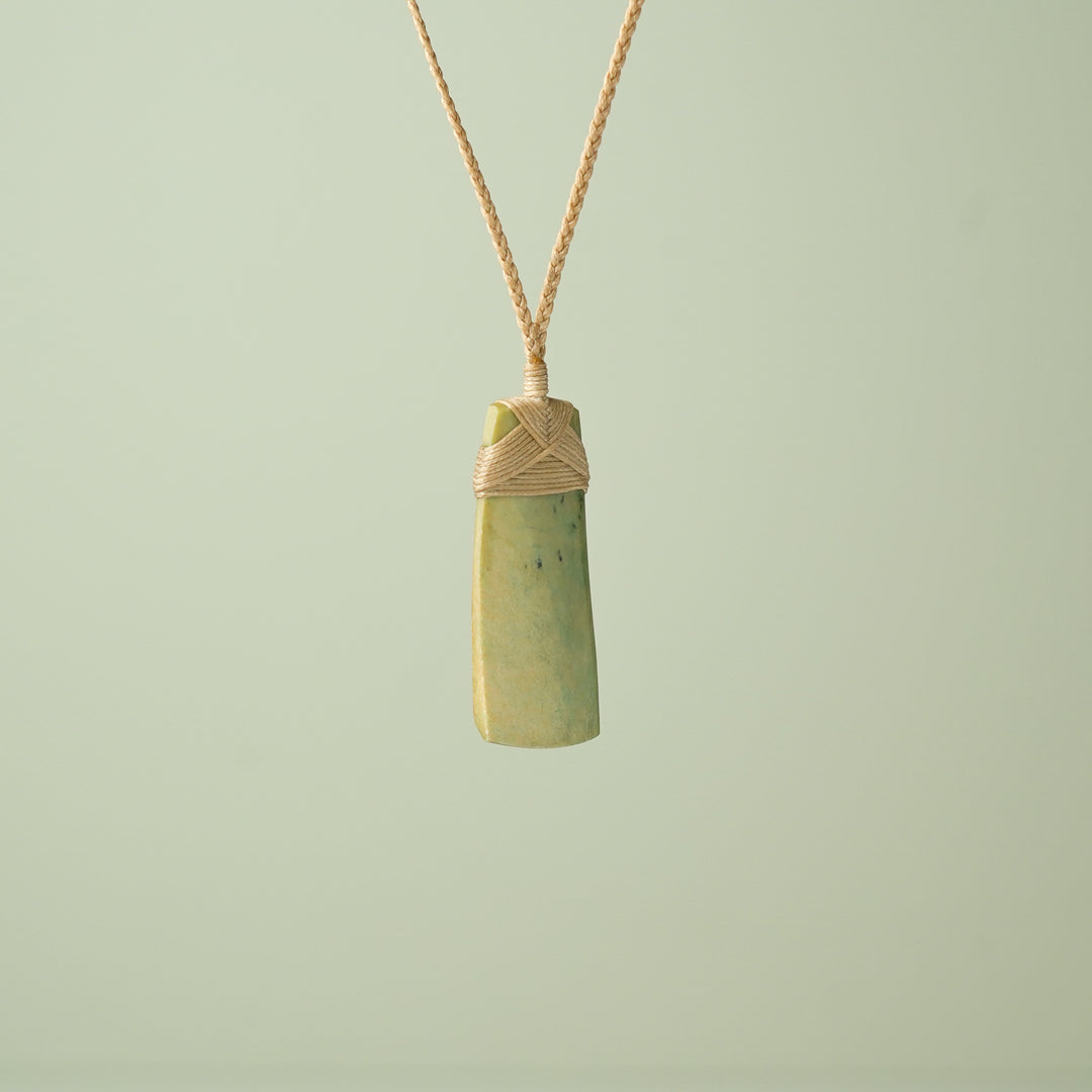Medium Raukaraka Pounamu Toki Pendant