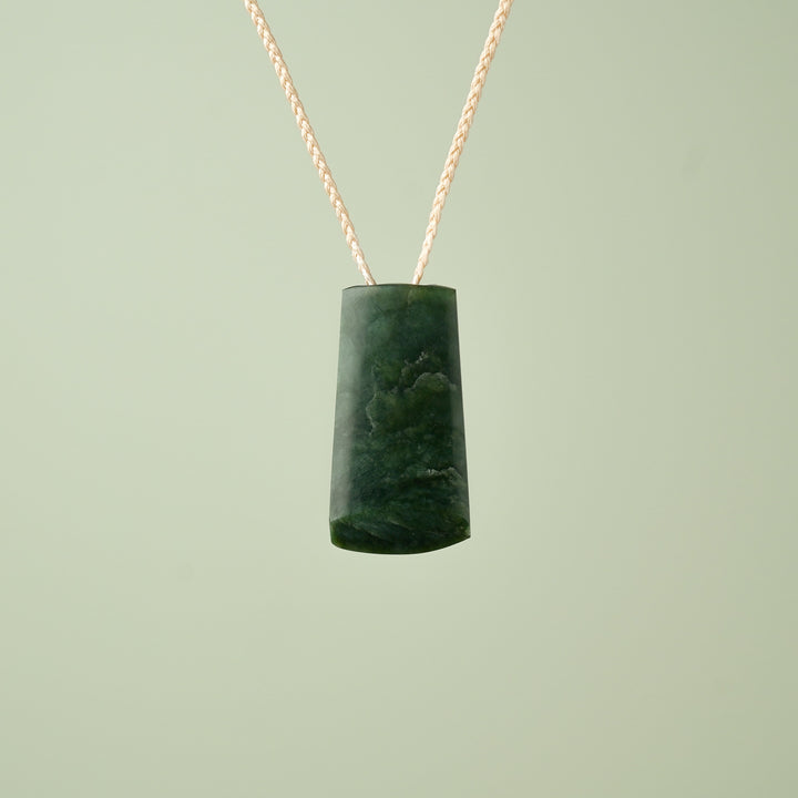 Medium Kawakawa Pounamu Toki Pendant