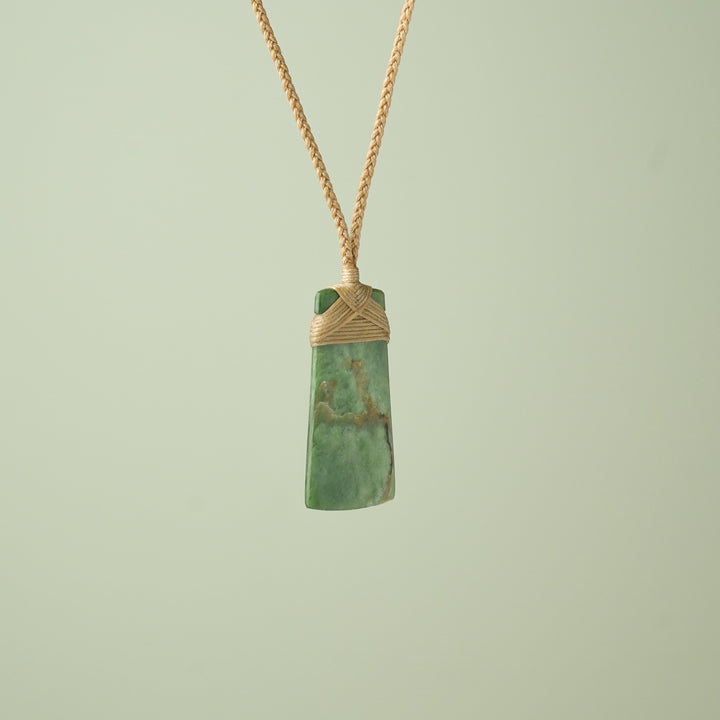 Medium Raukaraka Pounamu Toki Pendant