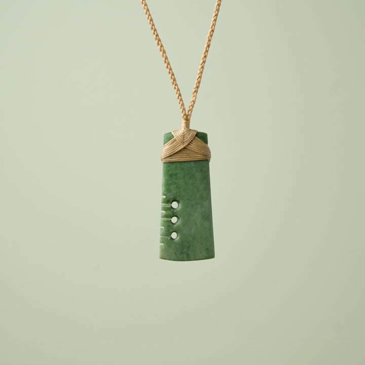 Medium Kahurangi Notched Toki