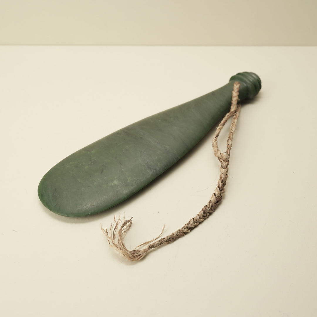 Mere Kawakawa Greenstone XXL Sculpture, Flax Binding