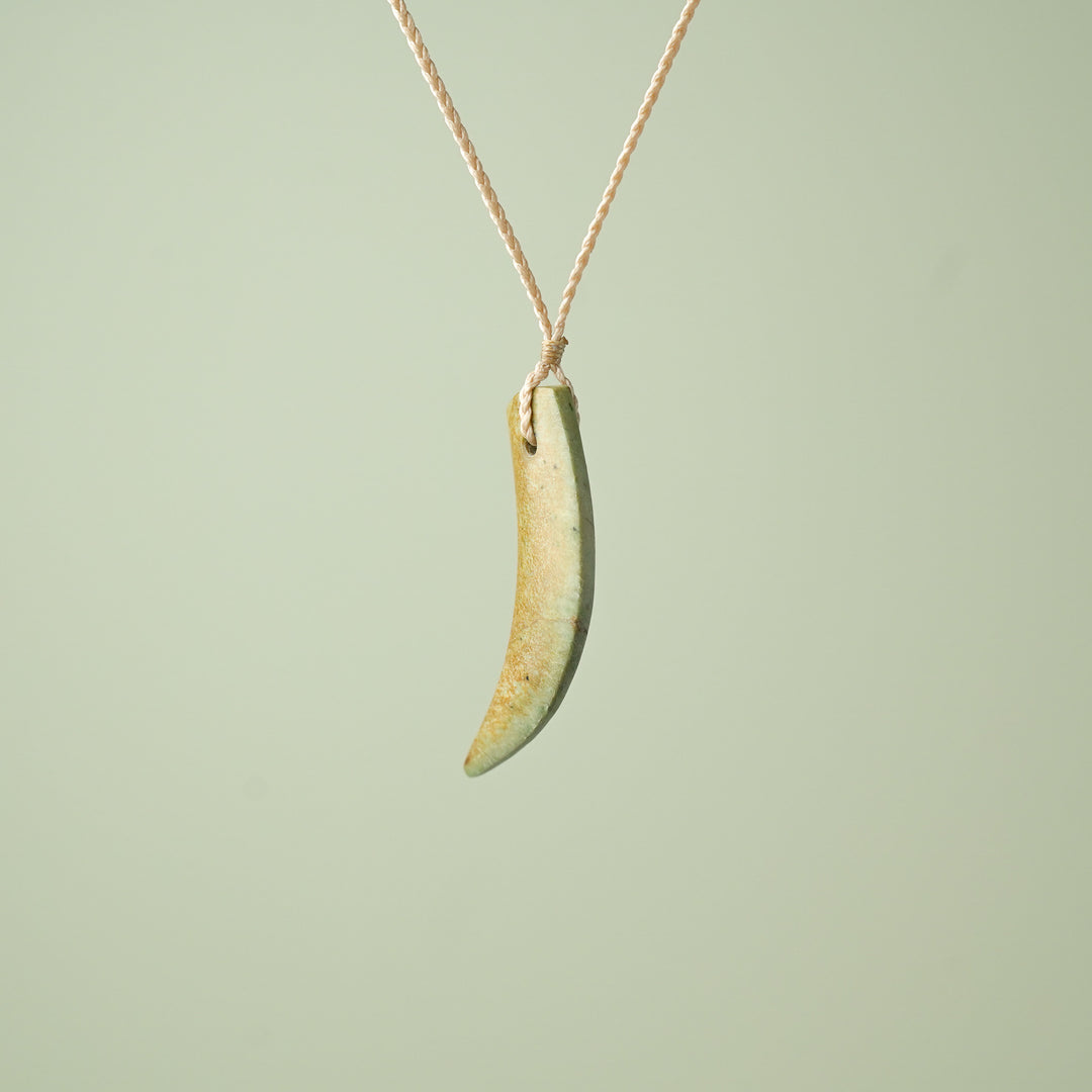 Large Raukaraka Pounamu Niho Tooth Pendant