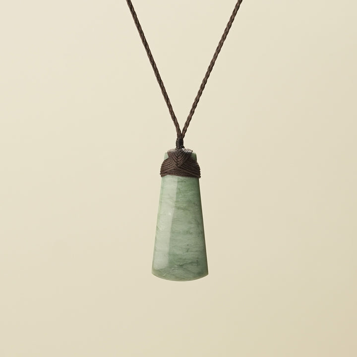 Medium Inanga Pounamu Toki